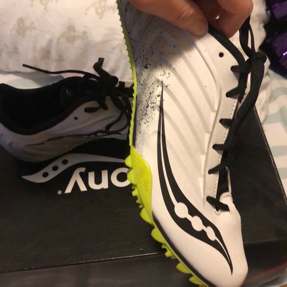 Size 7 White and Black Spiked Running Shoes - Picture 3 of 5